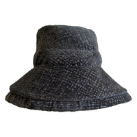 Puglia in Obsidian Velvet