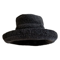 Puglia in Obsidian Velvet