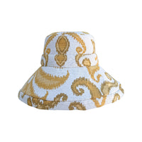 Puglia in Tuscan Tapestry